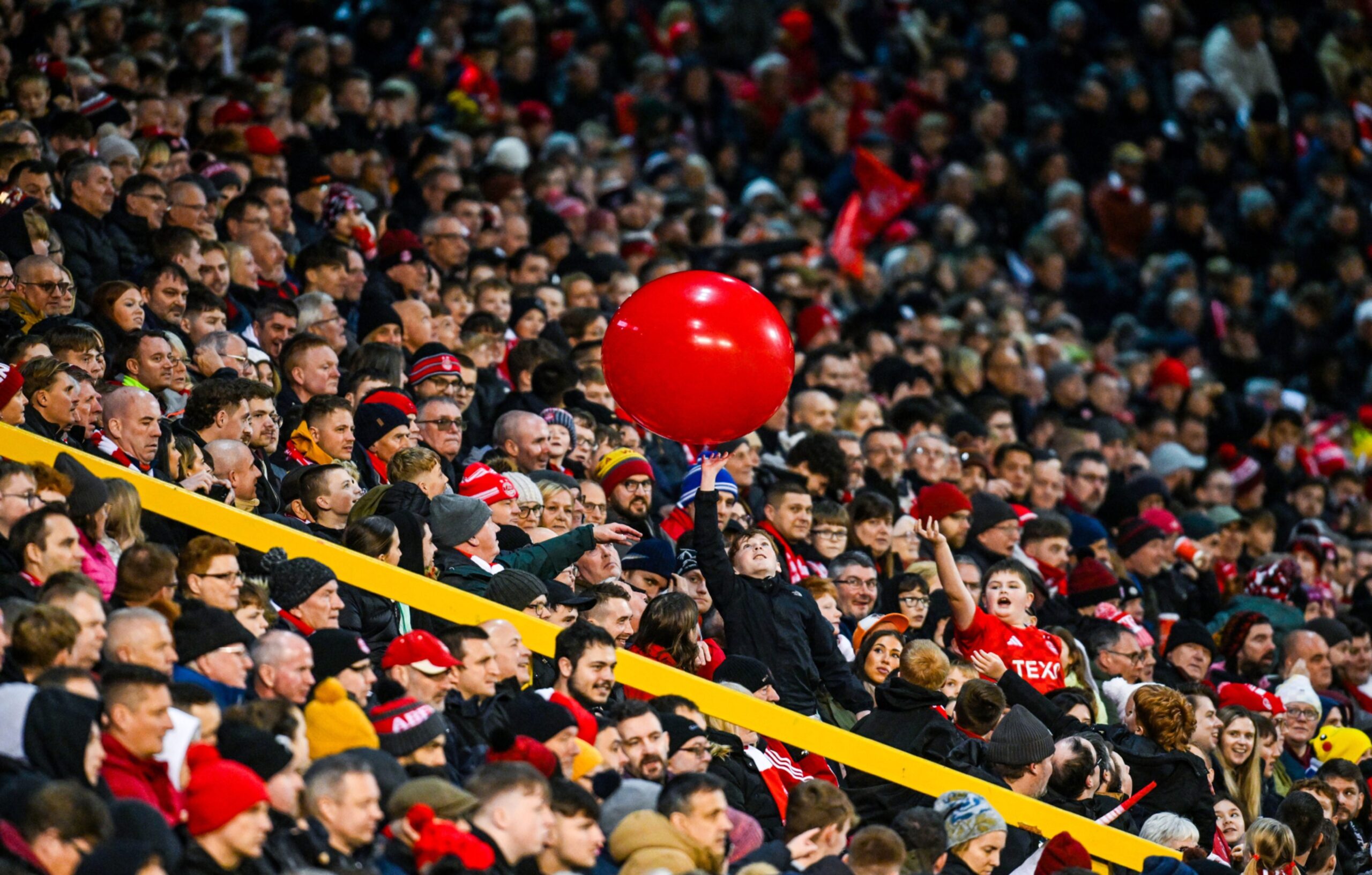 The Aberdeen balloon has certainly not been burst . Aberdeen fans during the 4-1 win against Dundee. Image: SNS 