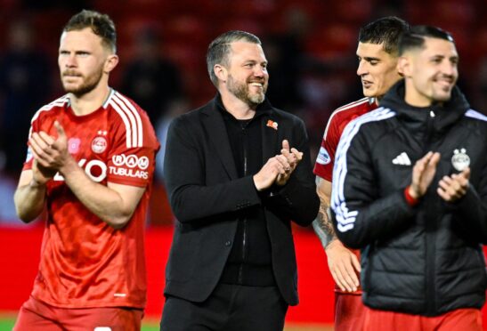 Aberdeen manager Jimmy Thelin at full-time after the win against Dundee. Image: SNS.