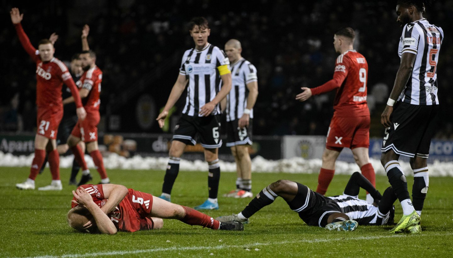 Aberdeen's Sivert Heltne Nilsen goes down with a head knock in the 2-1 loss at St Mirren. Image: SNS 