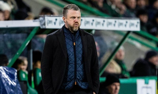 Aberdeen manager Jimmy Thelin during the 3-3 draw with Hibernian. Image: SNS.