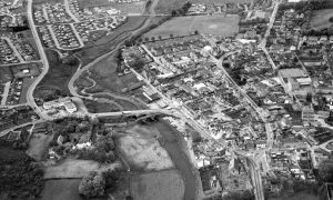 1979: In this aerial view of Ellon - with the River Ythan curving on the left (note the old and modern bridges) - part of the old town is to be seen on the right, with the newest development at Meiklemill top left. Image: DC Thomson