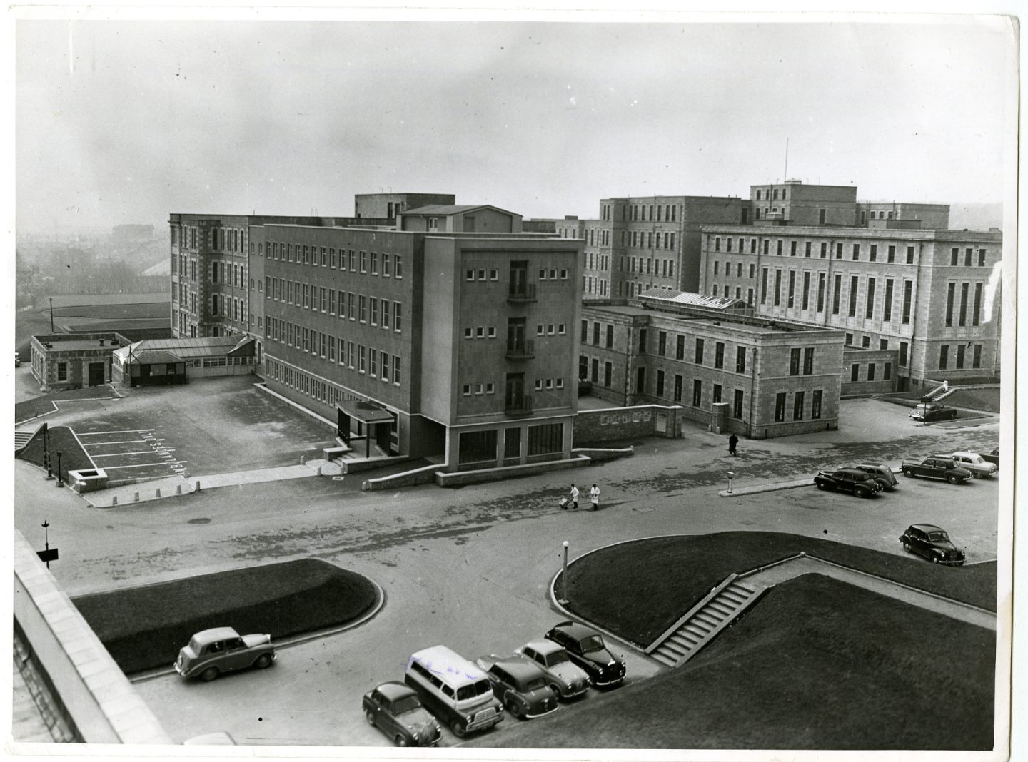 Aberdeen Royal Infirmary (C)DCT20 March 1956. The new block at Aberdeen Royal Infirmary (centre).