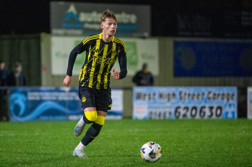 Lewis Carrol in Aberdeenshire Cup action for Aberdeen. Image: Kami Thomson/DC Thomson.