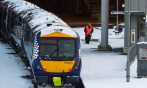 train snow