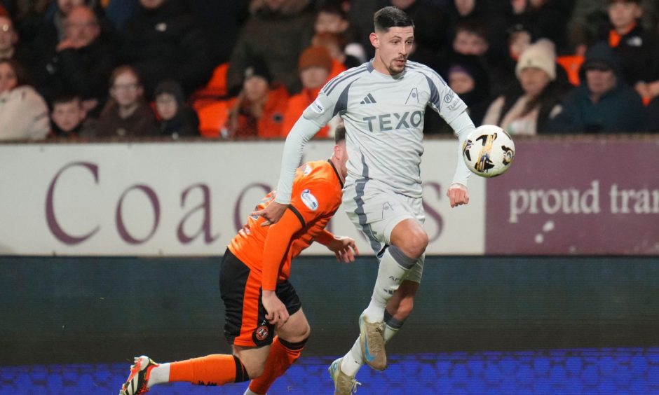 Aberdeen's Ester Sokler on the ball against Dundee United. Image: Shutterstock.