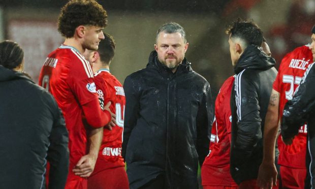 Aberdeen manager Jimmy Thelin at full time after the 1-0 loss against Celtic. Image: SNS.