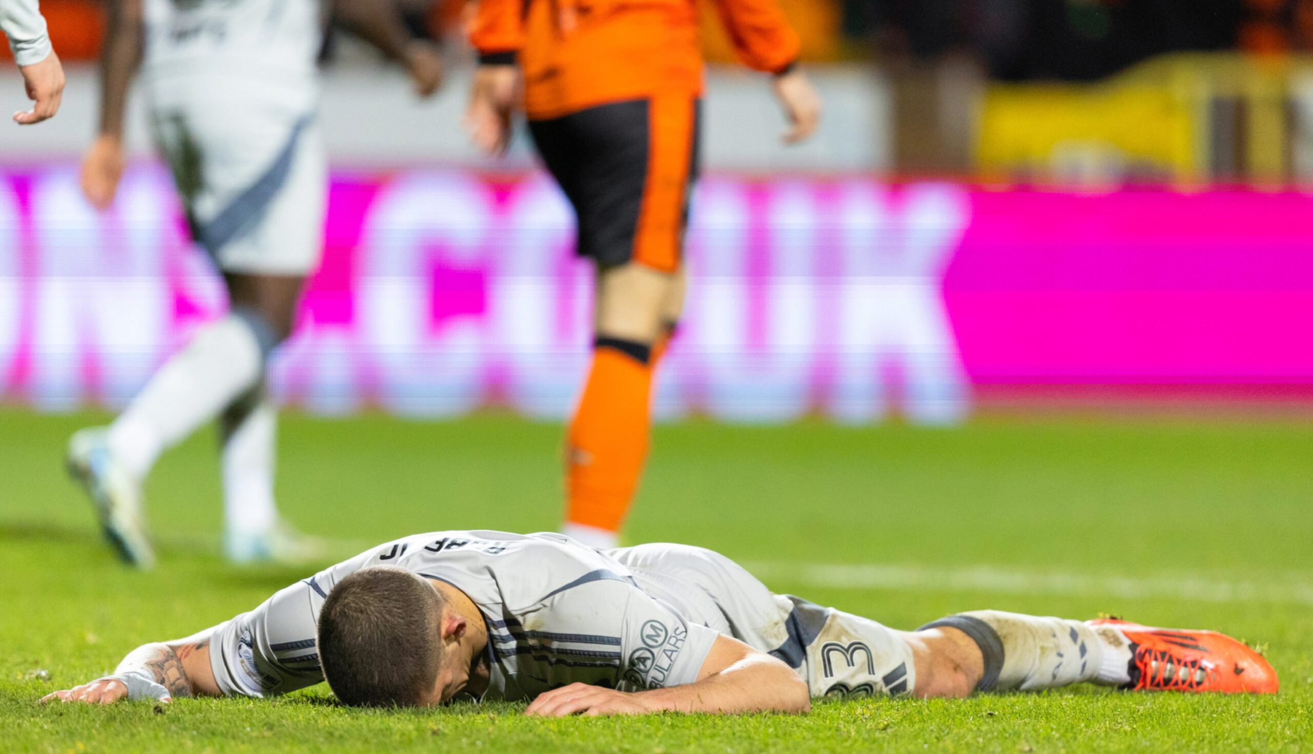 Aberdeen's Slobodan Rubezic looks dejected as his headed effort goes over the target during in the 1-0 loss to Dundee United.