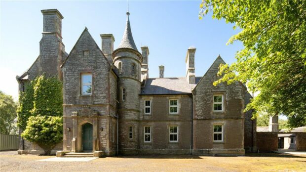 Banniskirk House - a highland mansion selling for cheap.