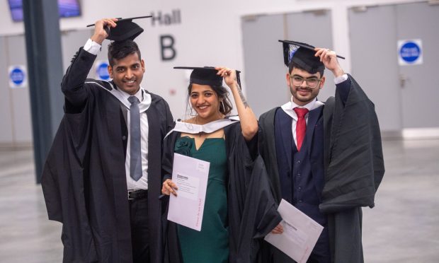 Robert Gordon University Winter Graduations. Image: Darrell Benns/DC Thomson