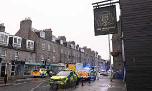 Holburn Bar Aberdeen, police incident