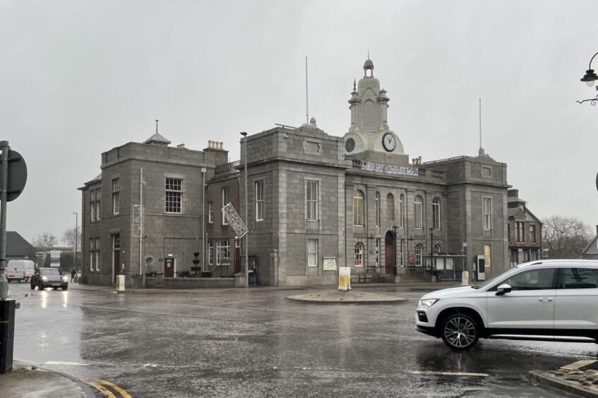 Christmas lights became partially detached from a lamppost in Inverurie