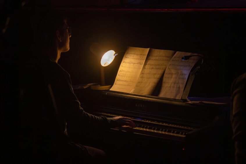 Magnus Shanks on piano helped create an intimate atmosphere in the show at Stonehaven Town Hall.  Image: Kath Flannery/DC Thomson.