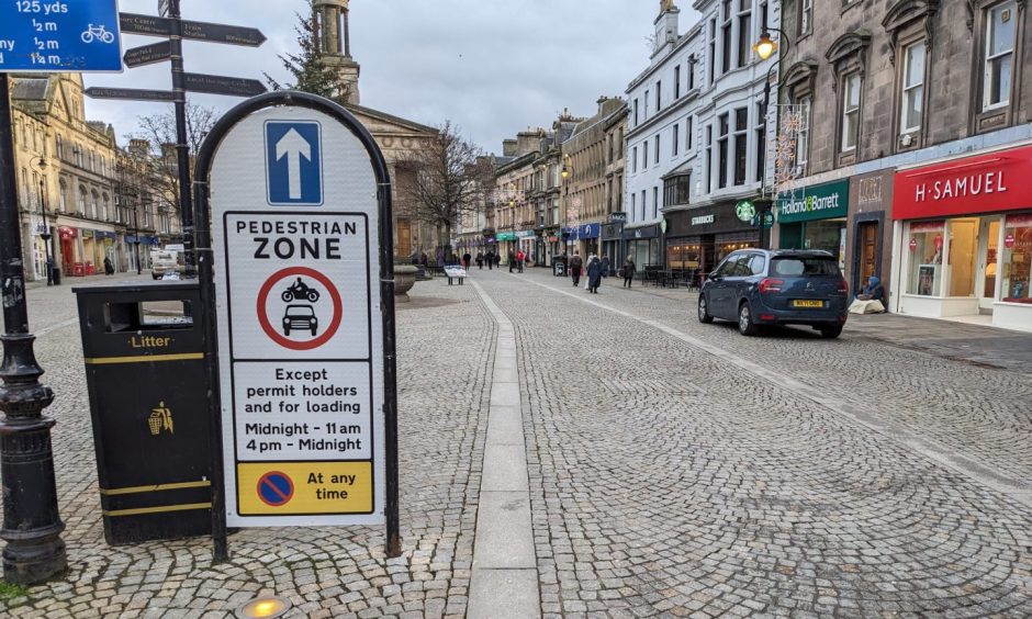 Looking down Elgin High Street Plainstones.