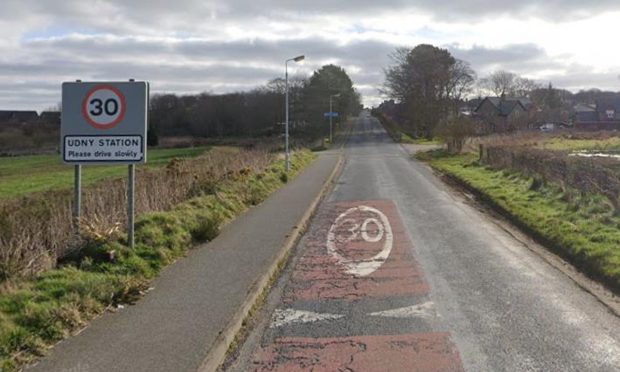 Udny Station sign