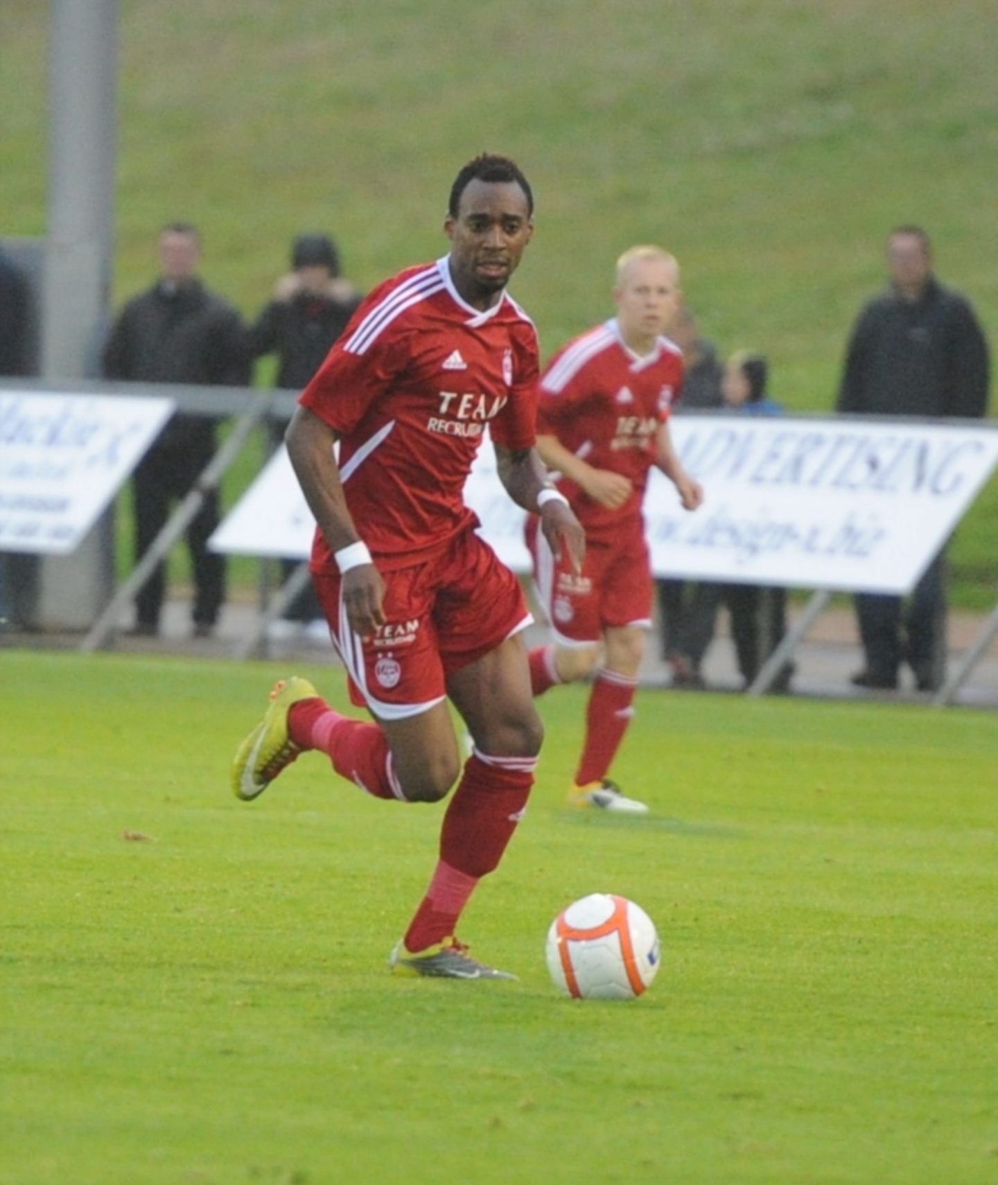 Mikael Nicoise runs with the ball for Aberdeen in 2011.