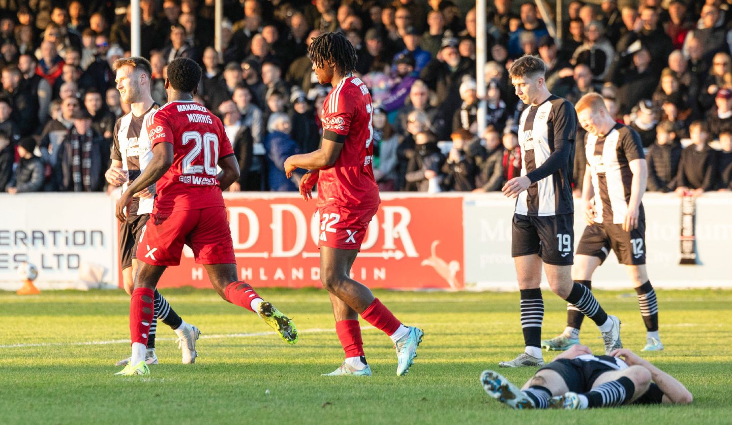 Aberdeen's Shayden Morris celebrates after scoring to make it 1-0 against Egin City. Image; SNS