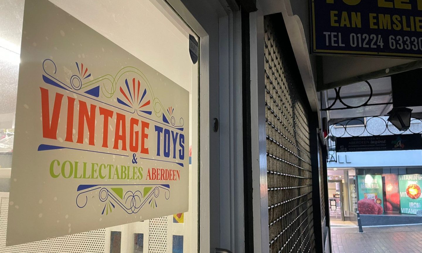 Vintage Toys and Collectables Aberdeen.