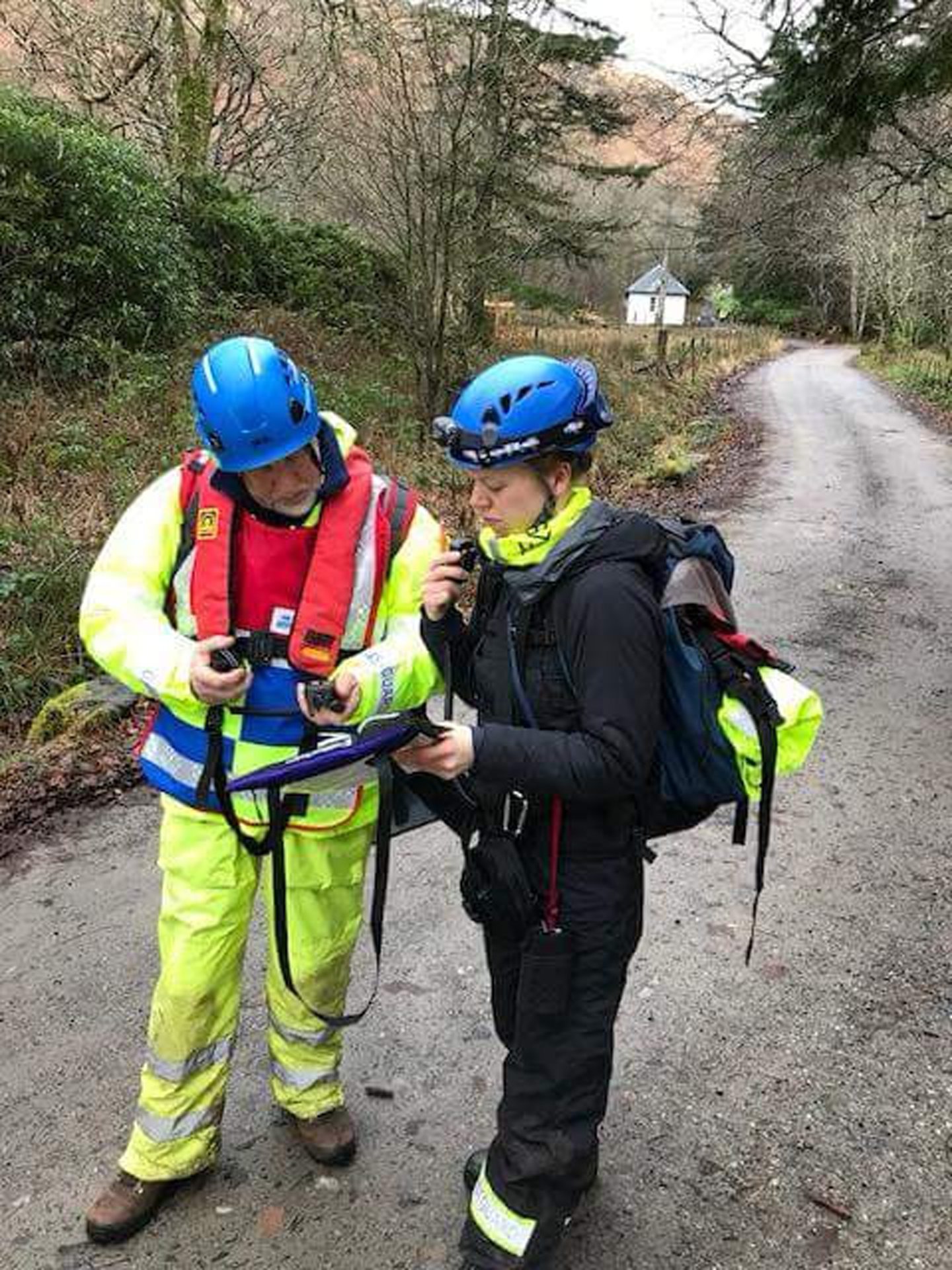 Andy Jackson and his daughter Sue Sinclair do search training with Salen Coastguard Team 