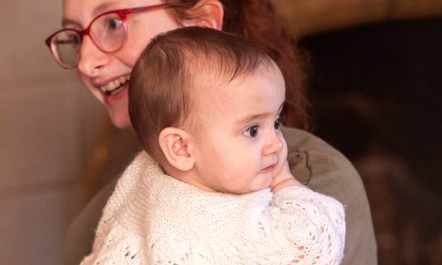 Chloe Warrender with her daughter Quinn. Chloe is training to help support low-income and vulnerable mothers. Image: Darrell Benns/DC Thomson