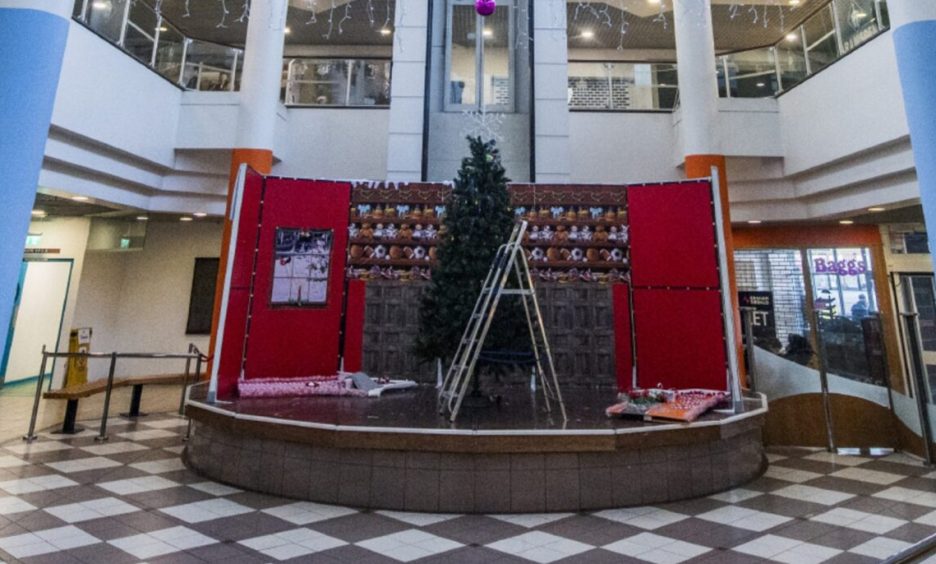 Christmas tree in St Giles Centre. 