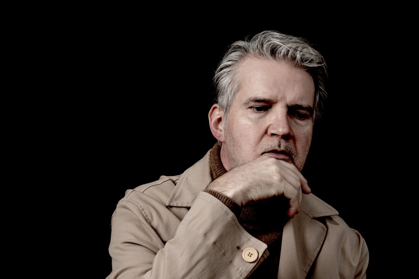 Lloyd Cole is embracing minimalism on his latest album On Pain. Image by Paul Shoul