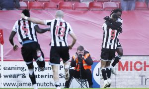 St MIrren's Toyosi Olusanya celebrates after scoring to make it 1-0 against Aberdeen. Image: SNS.