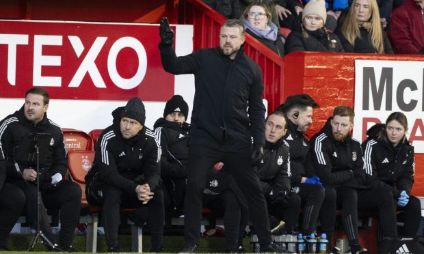 Aberdeen manager Jimmy Thelin during the 3-0 loss at home to St Mirren. Image: SNS.