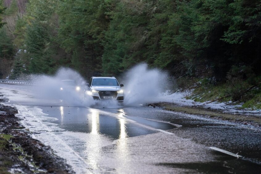 Flooding on the A96 Road near Fochabers. Image: Jasperimage