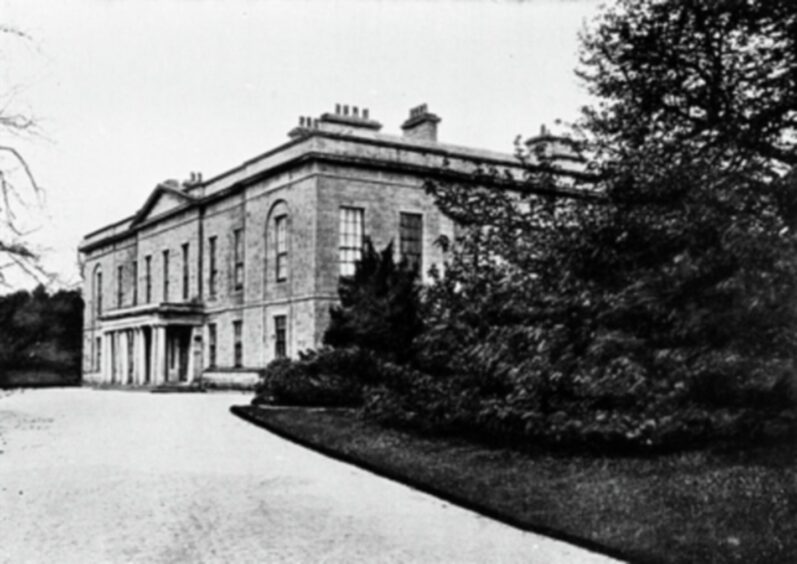 Strichen House in its former glory. Image Aberdeen City Libraries/The Silver City Vault.