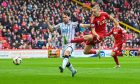 Aberdeen's Topi Keskinen (R) and Dunfermline's Joe Chalmers. Image: SNS.