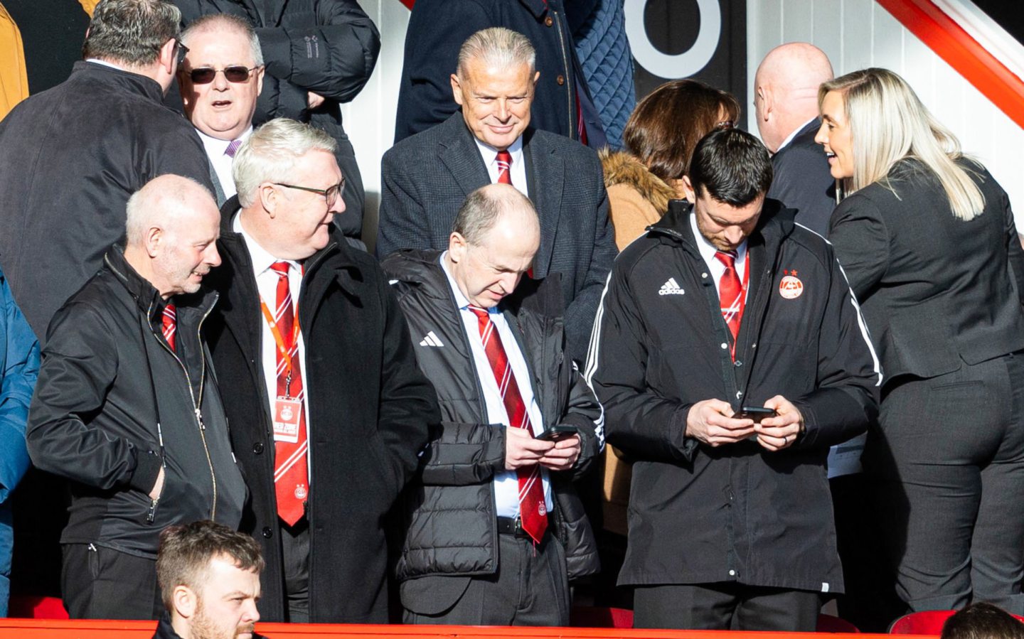 Aberdeen Chairman Dave Cormack (C) and former Chairman Stewart Milne (L) during the Premiership clash against Kilmarnock at Pittodrie. Image: SNS