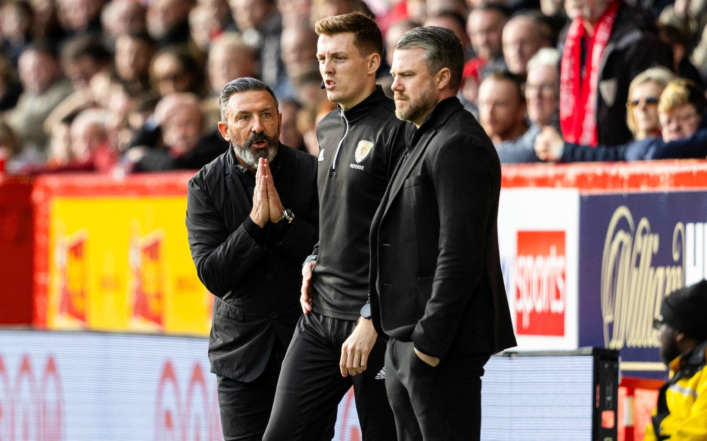 (L-R) Kilmarnock's Derek McInnes, Fourth Official Ryan Lee and Aberdeen manager Jimmy Thelin. Image: SNS