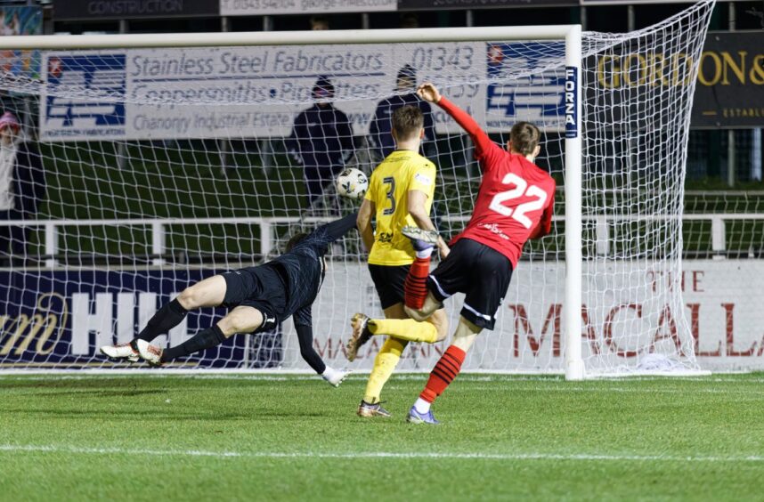 Kane Hester makes it 1-0 to Elgin City against Bonnyrigg Rose with a well placed shot.