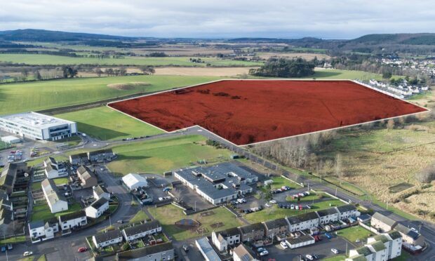 Drone image of Bilbohall site with site highlighted.