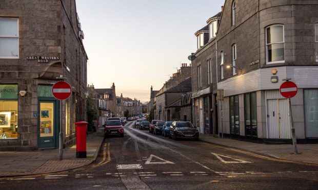 Police were called to Chattan Place earlier today. Image: Kath Flannery/ DC Thomson.