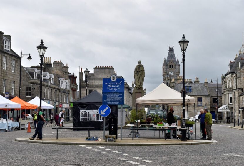 The heritage lights to the forefront as Huntly Farmers Market takes place