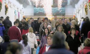 Crowds of shoppers yesterday in the Eastgate Shopping Centre in Inverness back in 2003. Image: Sandy McCook/DC Thomson