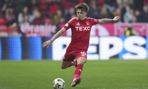 Aberdeen's Leighton Clarkson on the ball against Queen's Park. Image: Shutterstock.