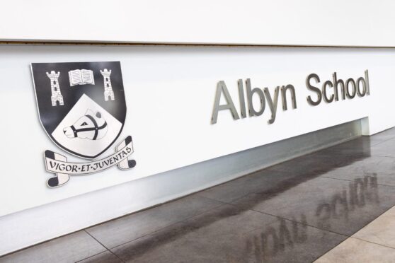 Pupil 'expelled' after bringing knife into Aberdeen private school