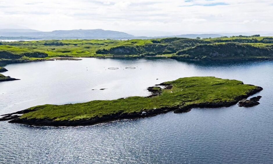 Eilean Loch Oscair.