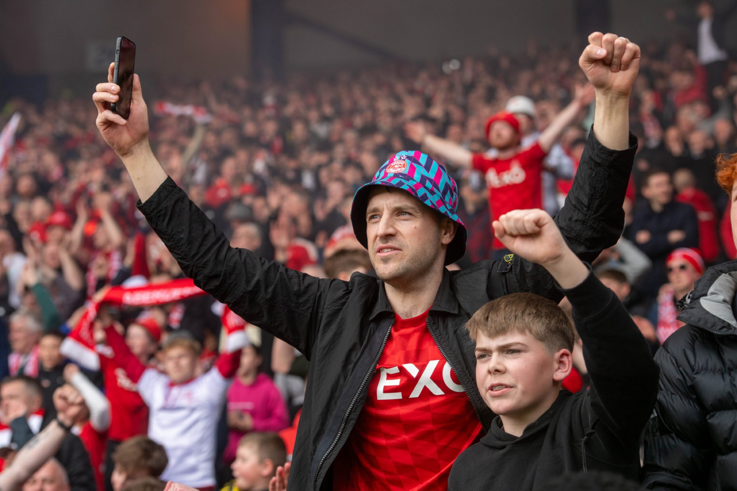 Aberdeen supporters at Hampden during the 2-1 Scottish Cup semi-final win against Hearts. Image by Darrell Benns/DC Thomson