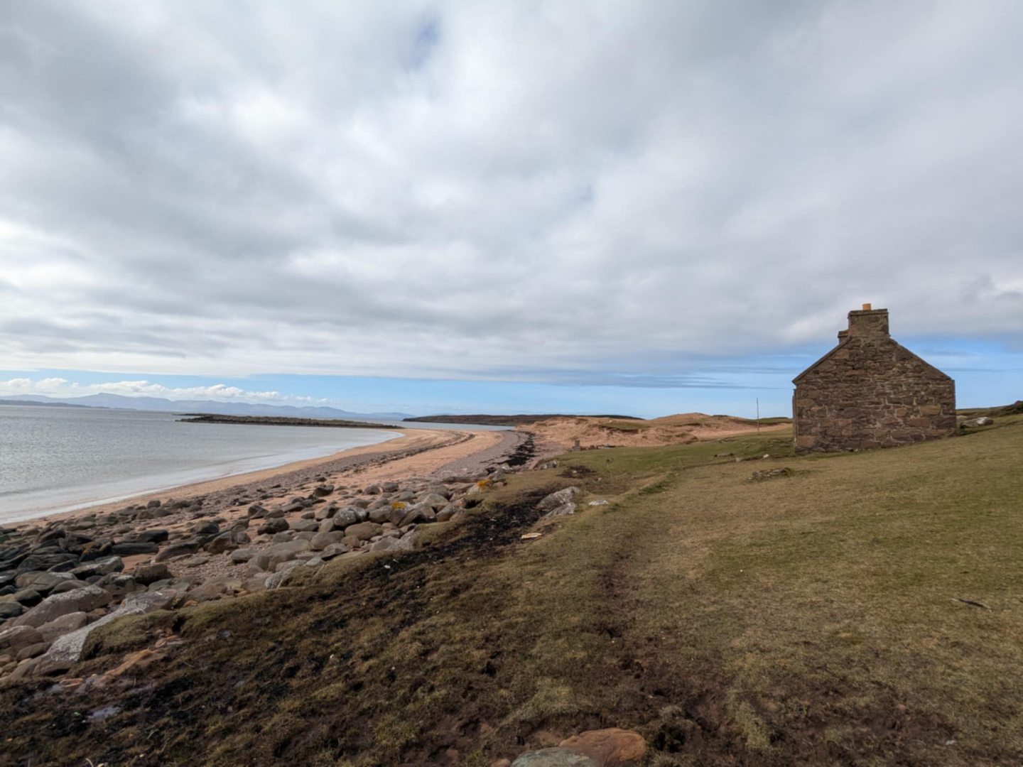 Ruins of fishing bothy on Red Point beach. 