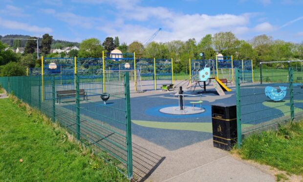 Hawthorn Drive Play Area