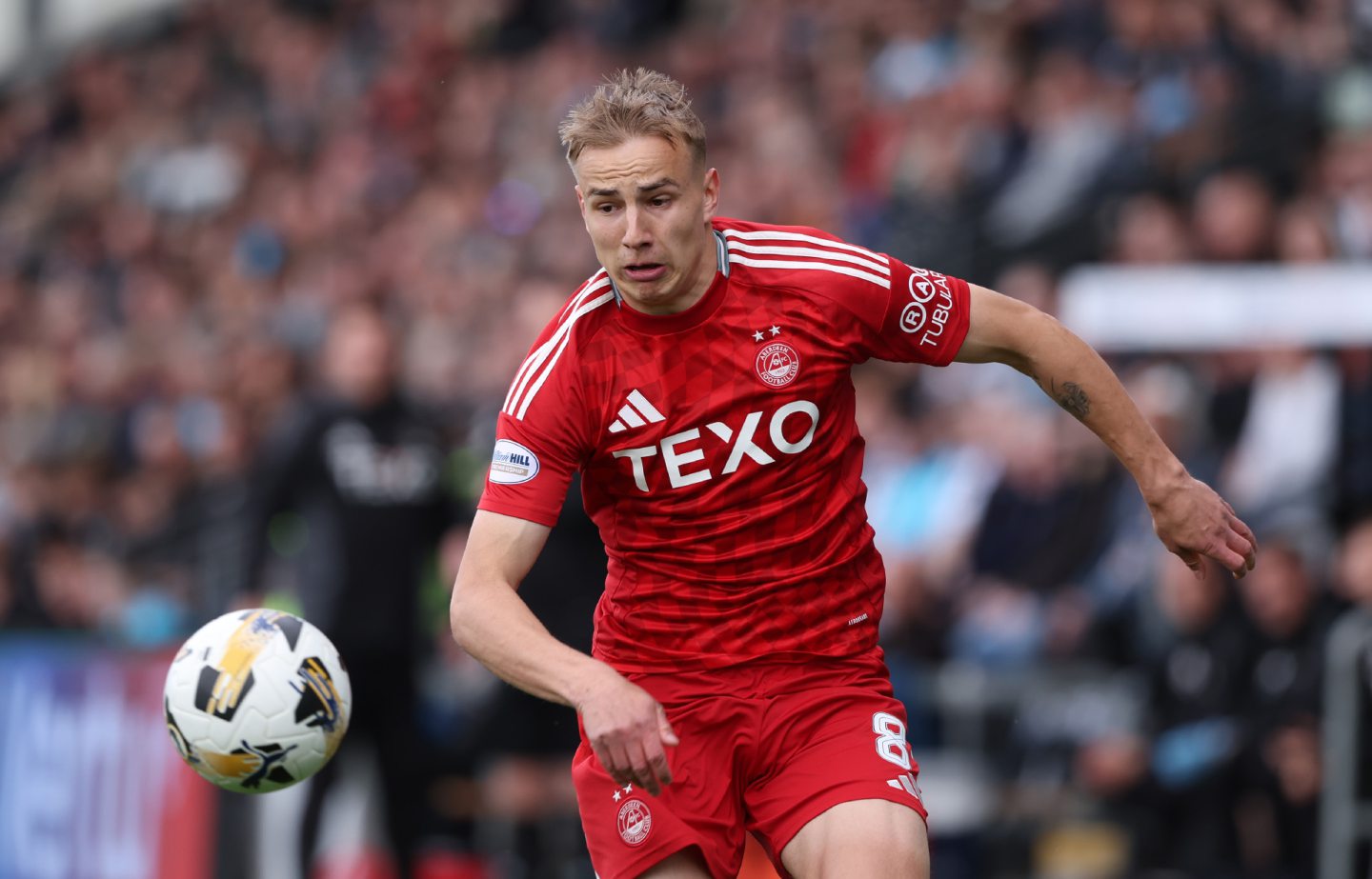 Aberdeen's Topi Keskinen during the 1-0 loss to St Mirren in Paisley.