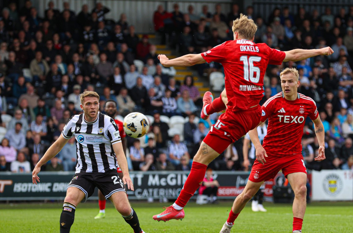 Aberdeen's Jeppe Okkel scores but it is ruled out for a handball in the buildup against St Mirren. Image: SNS 