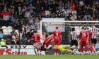 St Mirren's Mikael Mandron scores to make it 1-0 against Aberdeen. Image: SNS.