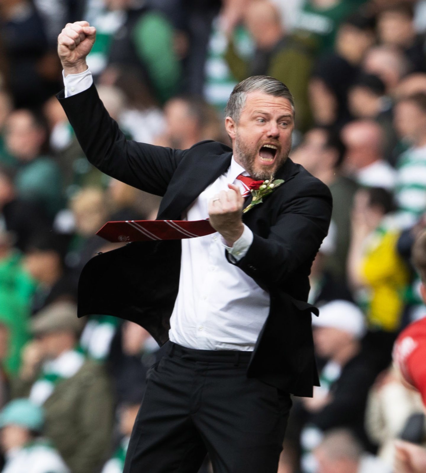 Aberdeen manager Jimmy Thelin celebrates winning the Scottish Cup against Celtic at Hampden. Image: SNS