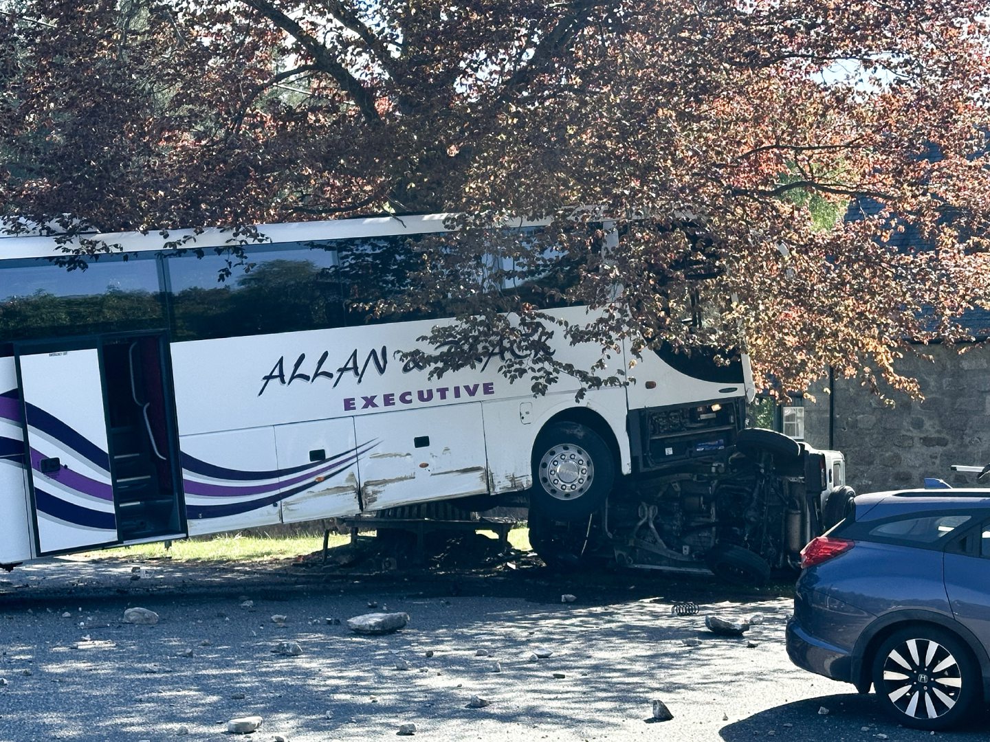 Allan & Black coach.
