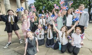 Several primary schools, including Greenwards Primary, attended the service. Image: Jason Hedges/DC Thomson.