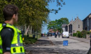 Police in the Mastricht area of Aberdeen. Image:  Kath Flannery/DC Thomson.